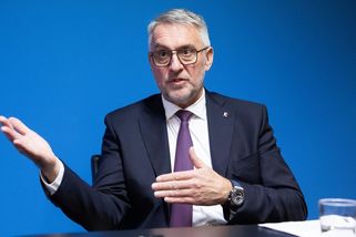 Metnar: Připravujeme se na migrační tlak po konci války na Ukrajině - Novinky